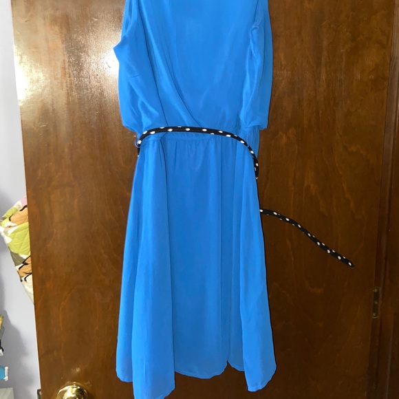 Blue Sleeveless Dress - Picture 6 of 6